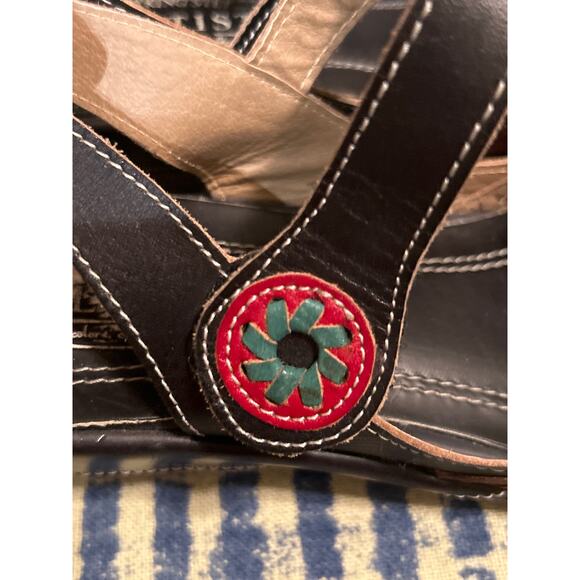 L'Artiste by Spring Step Black Leather Amour Mary Janes - Picture 9 of 9